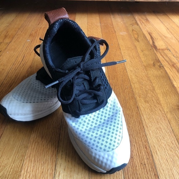 YORK ATHLETICS MFG. The Henry Low in Black & White size 8.5 Women’s / 7 Men’s - Picture 7 of 10